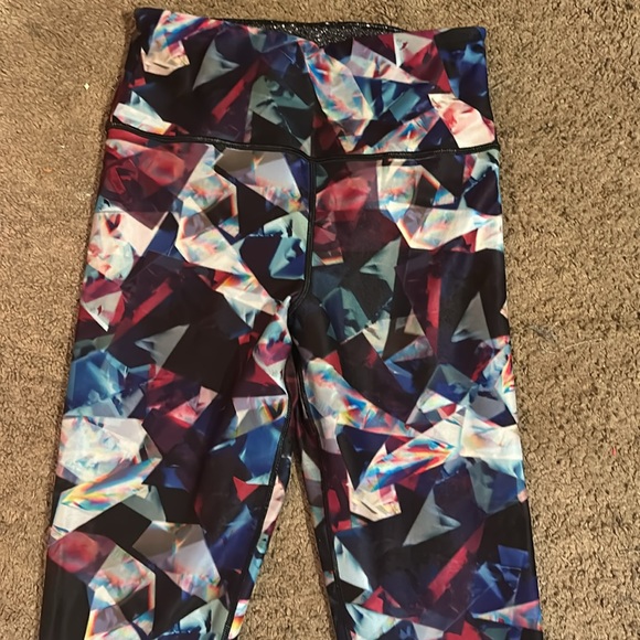 Peloton Movement Reversible Workout Leggings - Picture 2 of 8